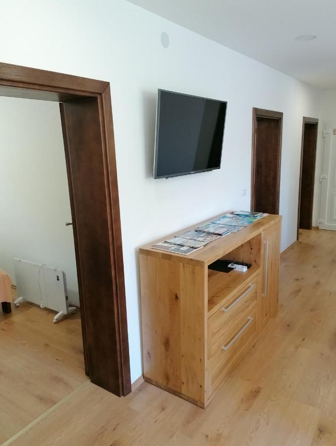 Apartment "B" 50 M From The Beach Zara Esterno foto